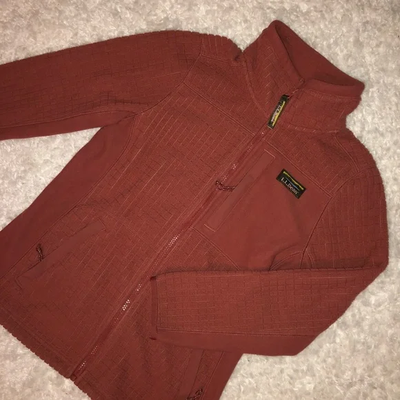 L.L.Bean Sweater - Picture 1 of 3